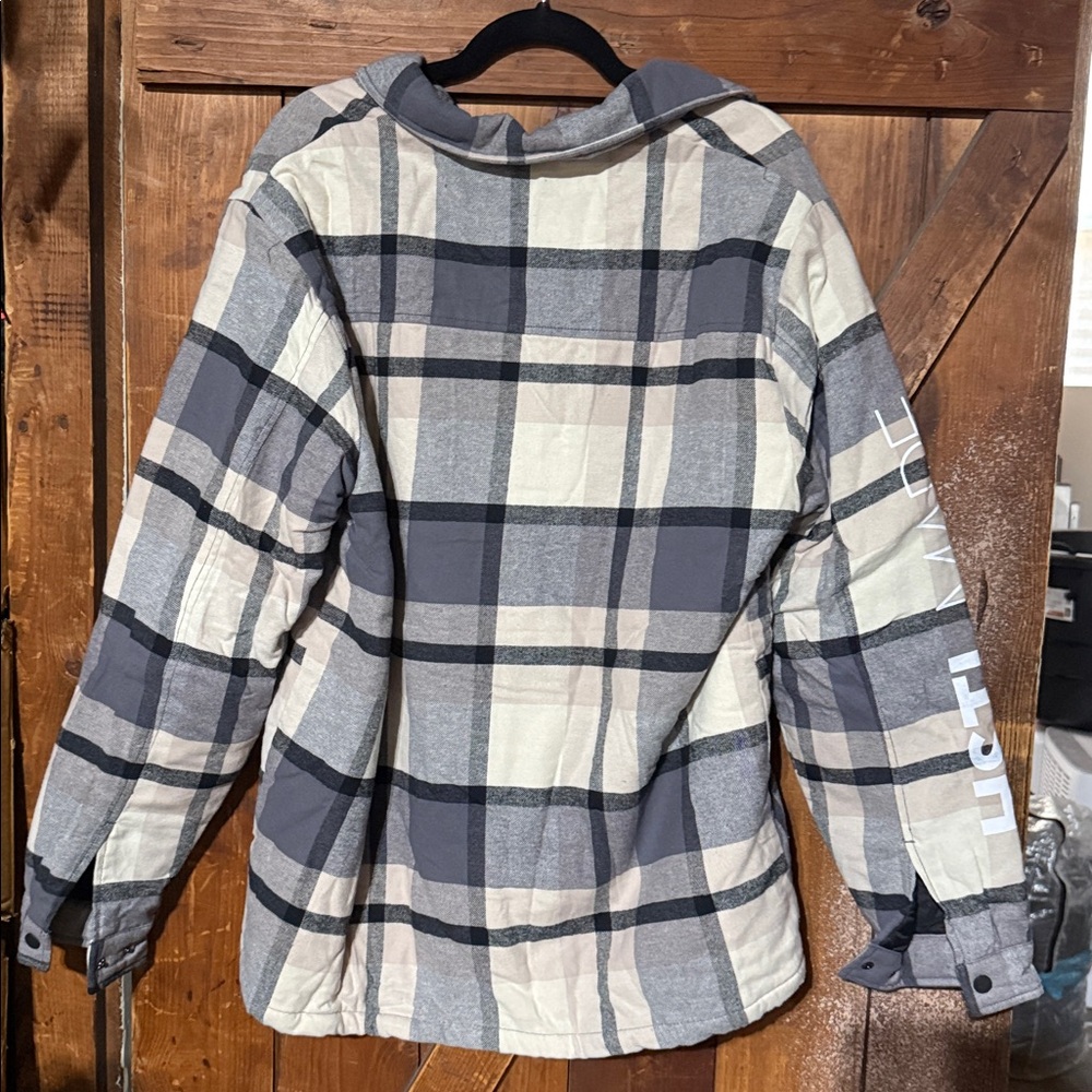 HSTL Made Fleeced Line Shacket - Picture 2 of 7